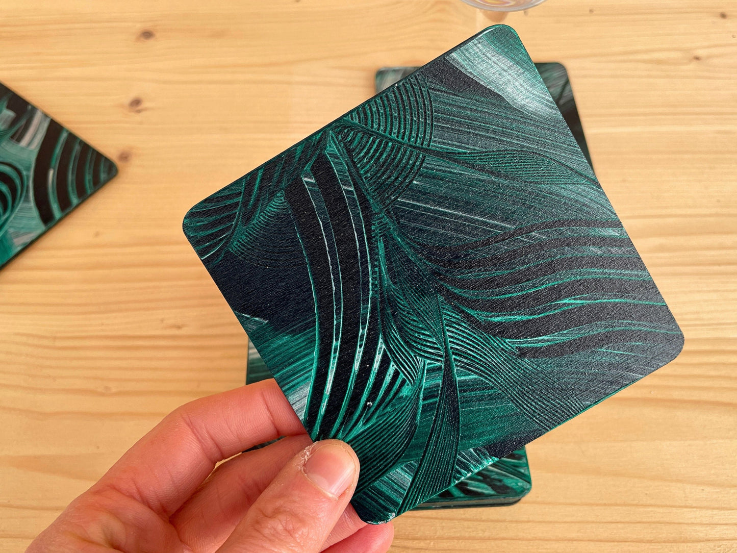 schöne untersetzer für gläser quadratisch mit Korkboden