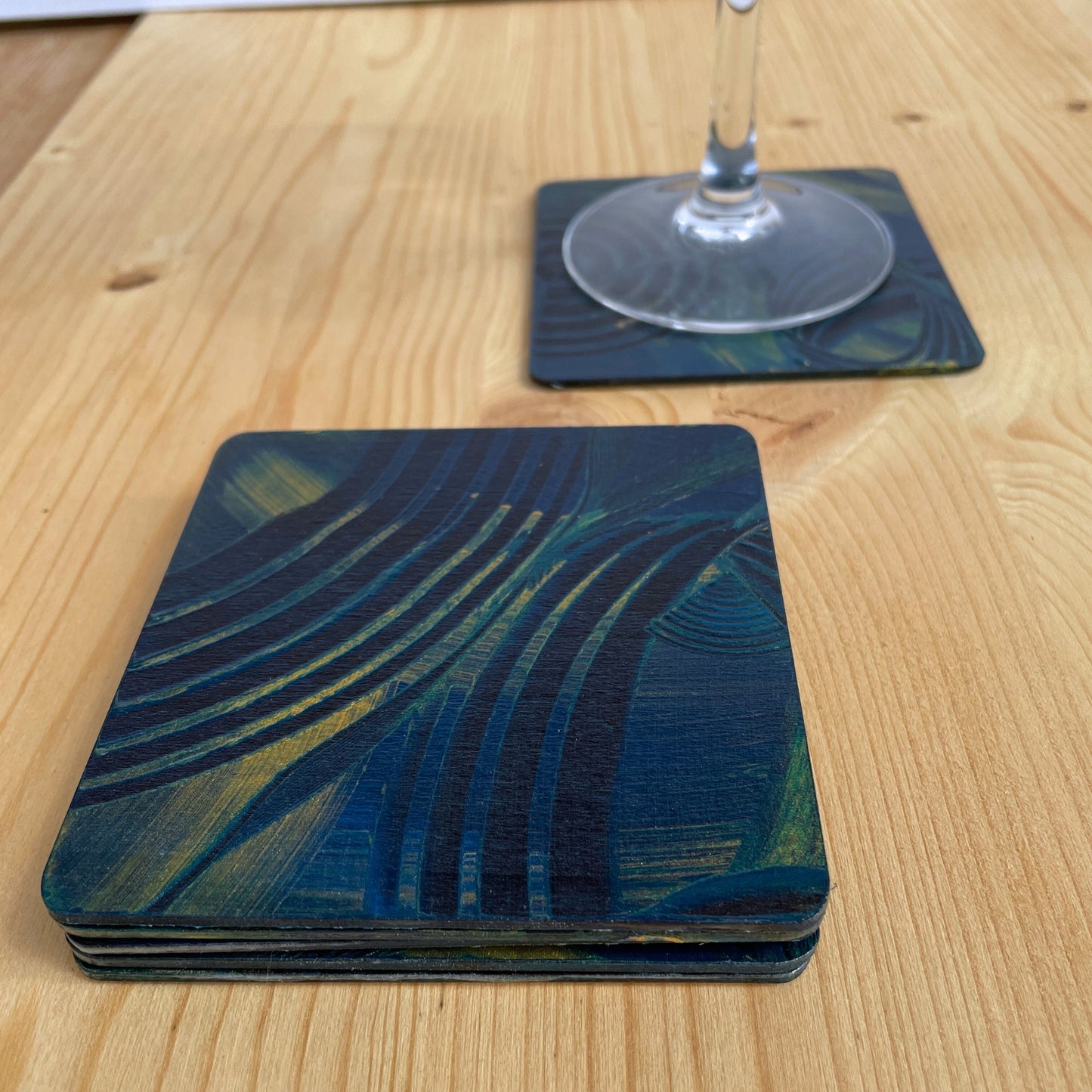 Moderne Untersetzer für Gläser - für Hausbar und Tischdeko. Perfekte Geschenkidee.