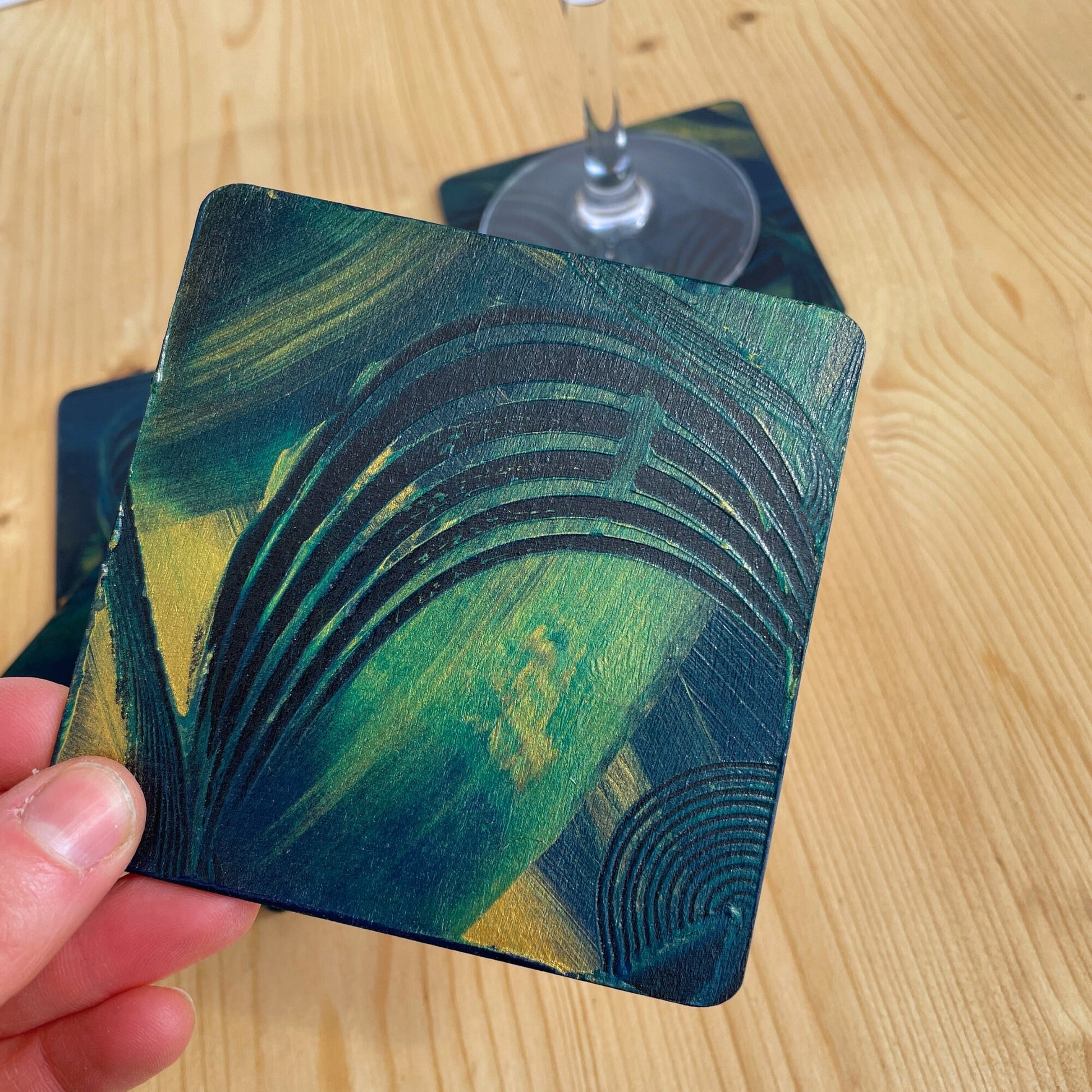 Moderne Untersetzer für Gläser - für Hausbar und Tischdeko. Perfekte Geschenkidee.