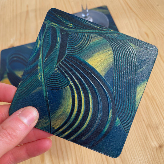 ausgefallene untersetzer für gläser im Set für einen schönen gedeckten Tisch.