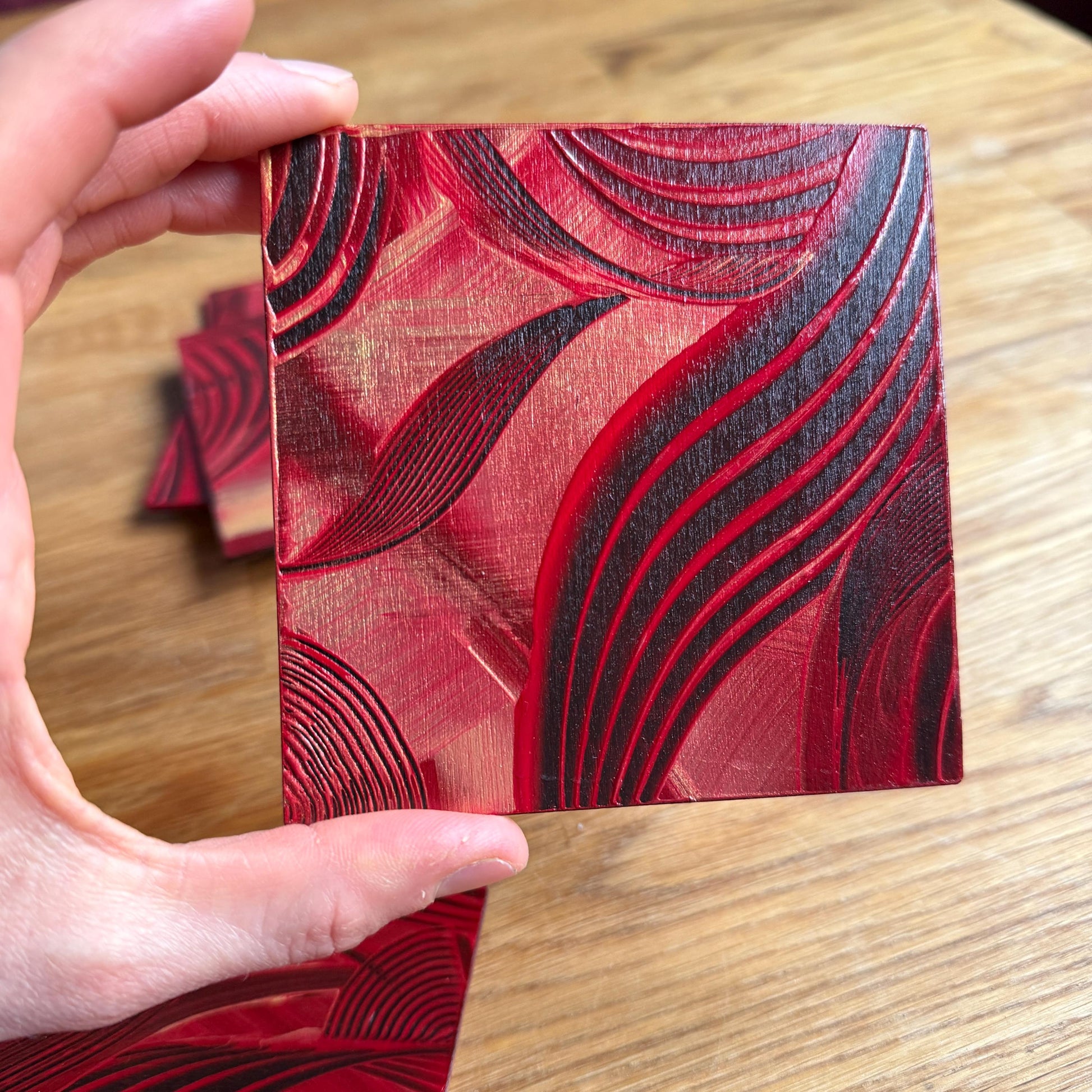 ausgefallene untersetzer für gläser im Set für einen schönen gedeckten Tisch.