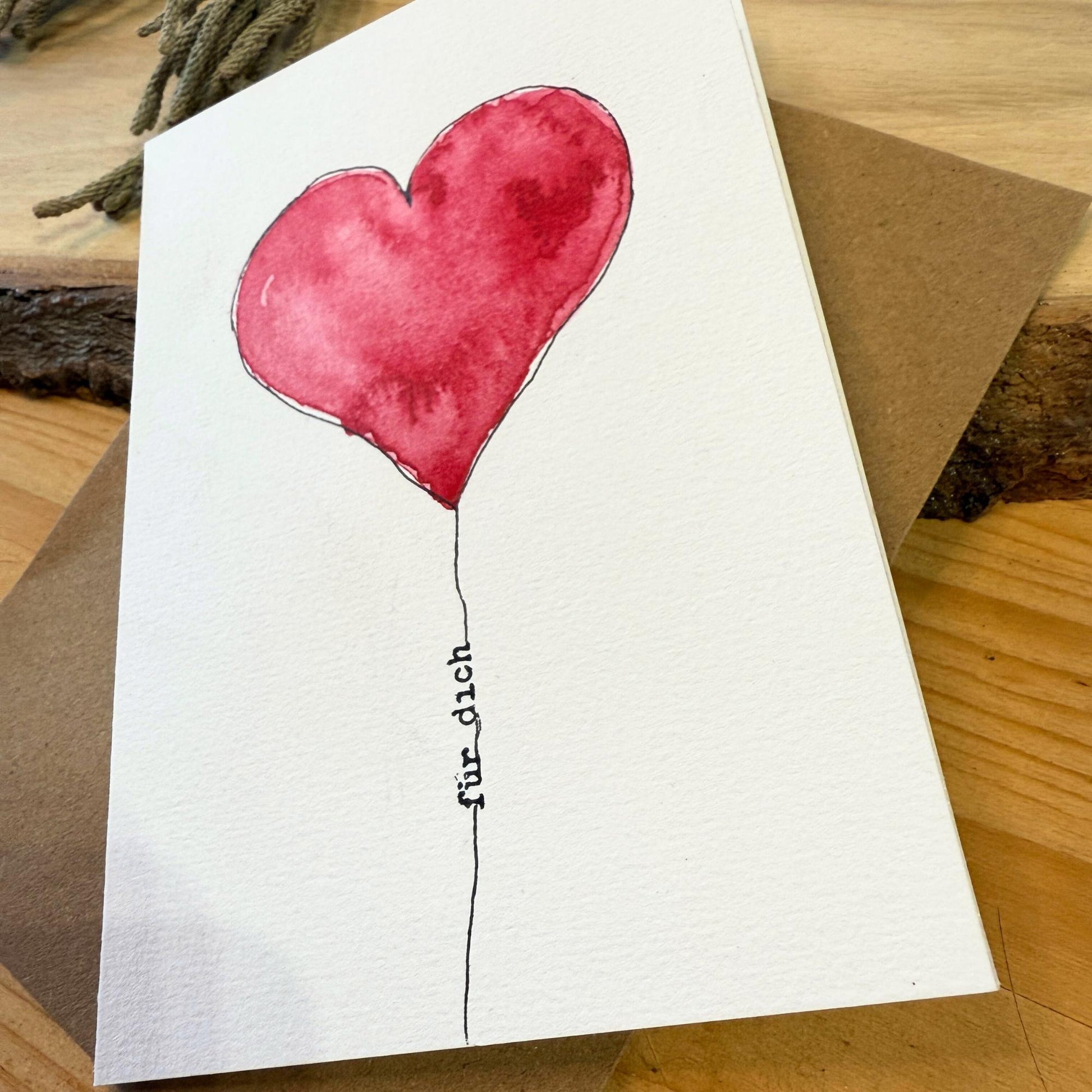 Handgefertigte Aquarell Grußkarte Herz. Motiv mit rotem Herz und Spruch "Für Dich". Papeterie als Unikat.