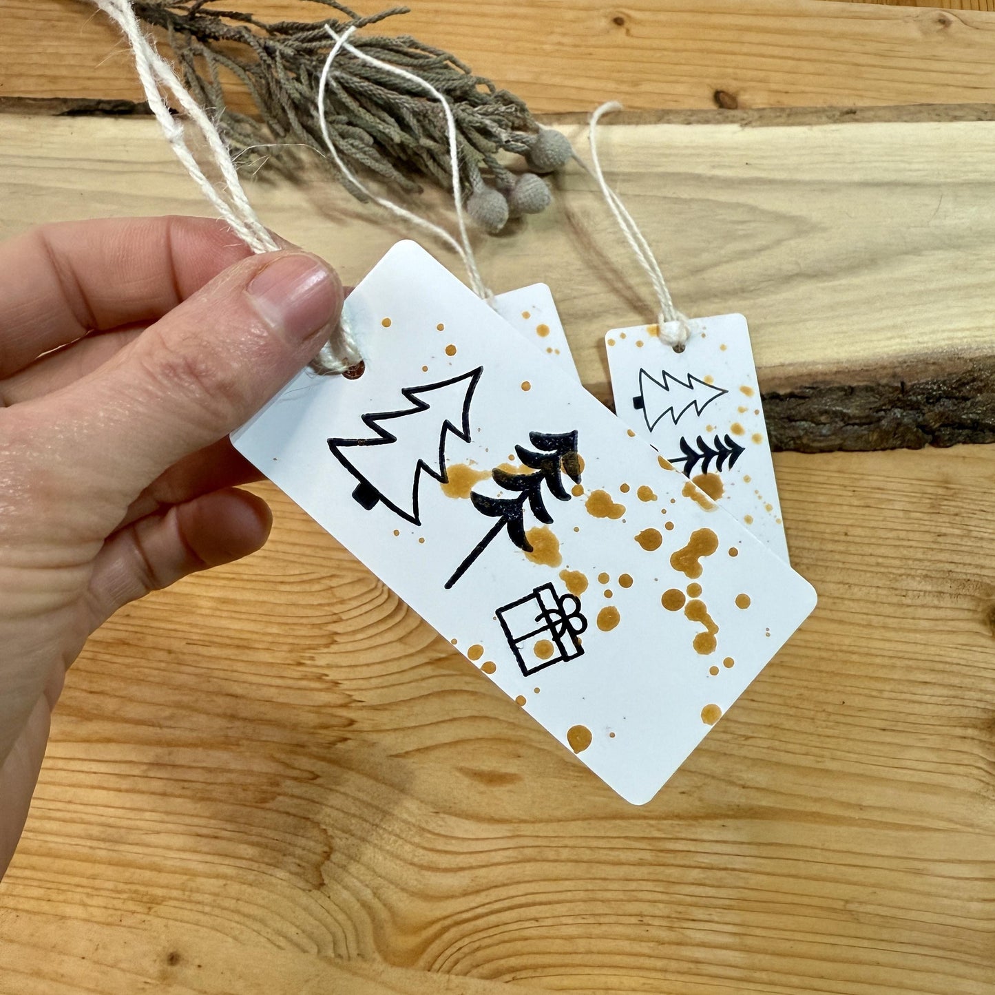 10er Set Original Geschenkanhänger Tannenbaum Schwarz Gold