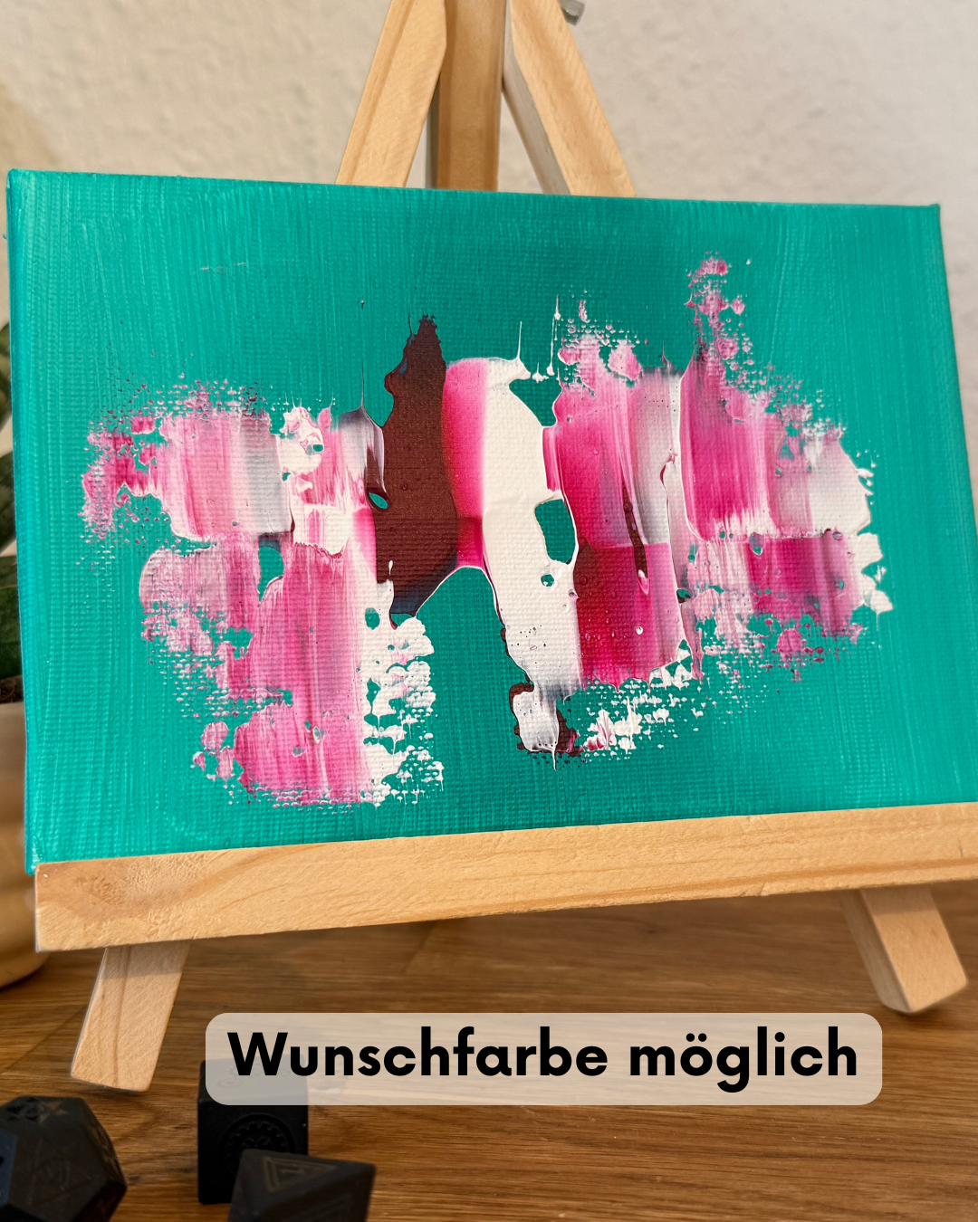 Mini Acrylbild Auftragsarbeit in Türkis und Pink mit Staffelei, Wunschfarben möglich